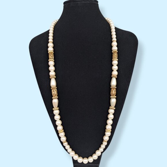 Vintage Glass Pearl Beaded Necklace - Picture 1 of 5